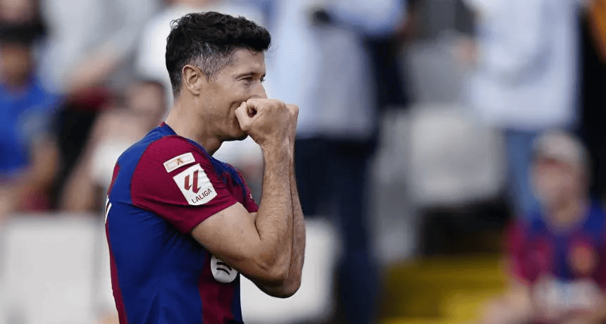 Barcelona membayar satu juta euro kepada penipu yang menyamar sebagai agen Lewandowski