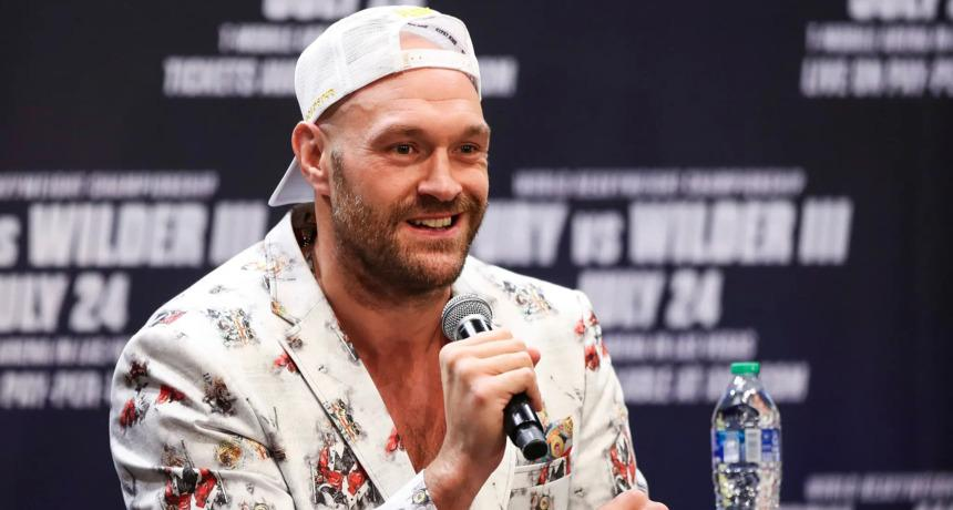 Tyson Fury menanggapi apakah ia siap bertanding ulang dengan Usyk