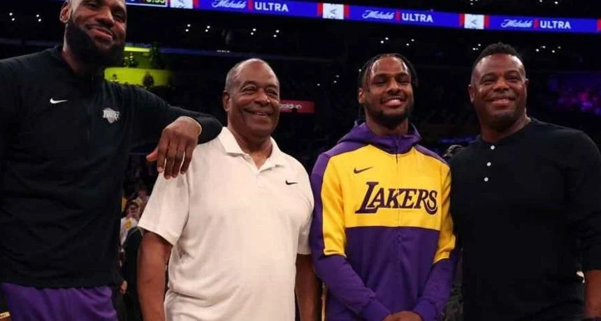 “Saya tidak akan pernah melupakan momen itu.” LeBron James berbagi emosinya dari pertandingan dengan Bronny