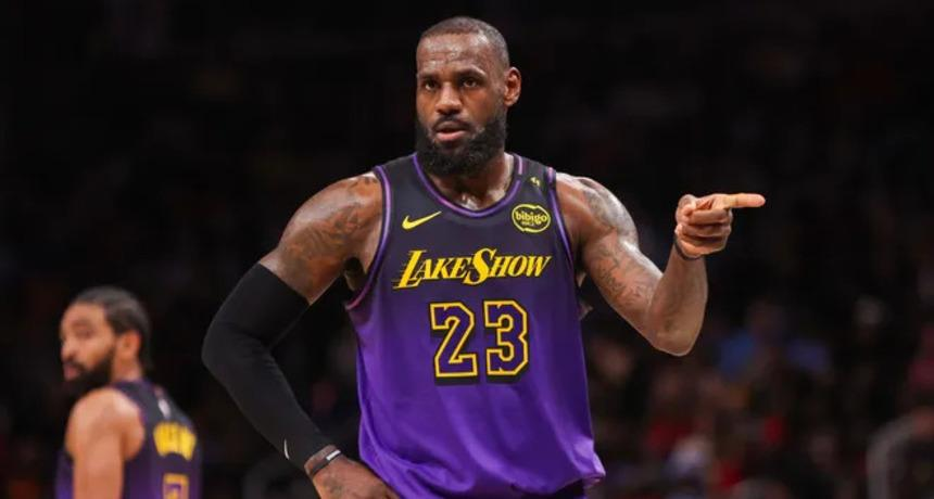 “Itu belum berlalu”: ​​LeBron mengomentari absennya dia dalam dua pertandingan